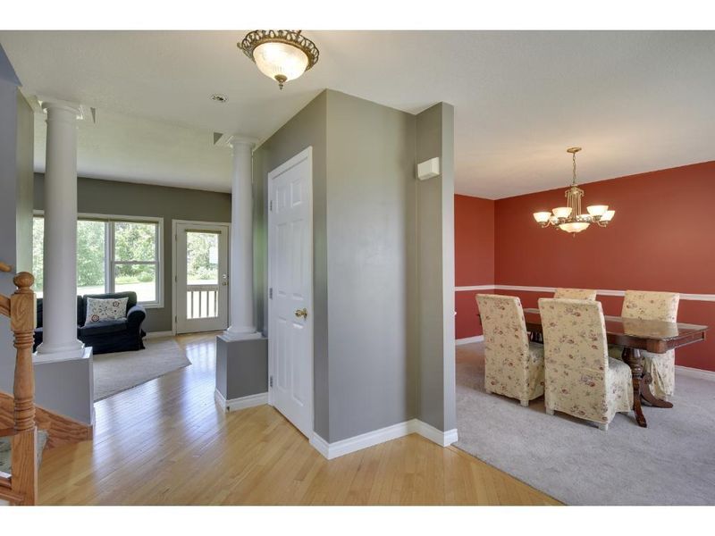 9197 Xenia St, Loretto, MN 55357