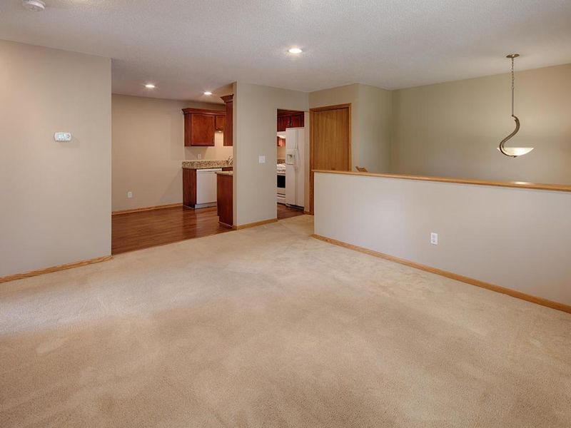 464 Appleblossom Ln, Shakopee, MN 55379