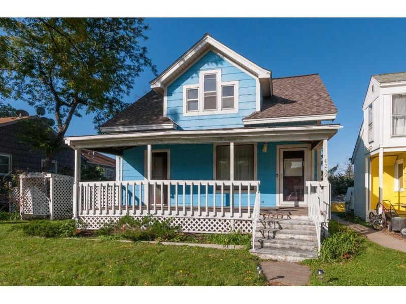 4259 Regent Ave N, Robbinsdale, MN 55422