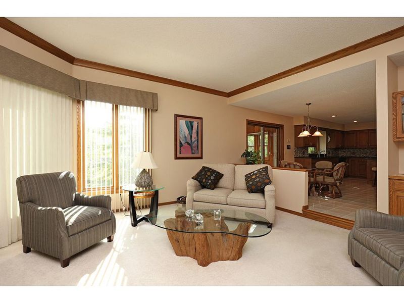 12706 Florida Ln, Apple Valley, MN 55124