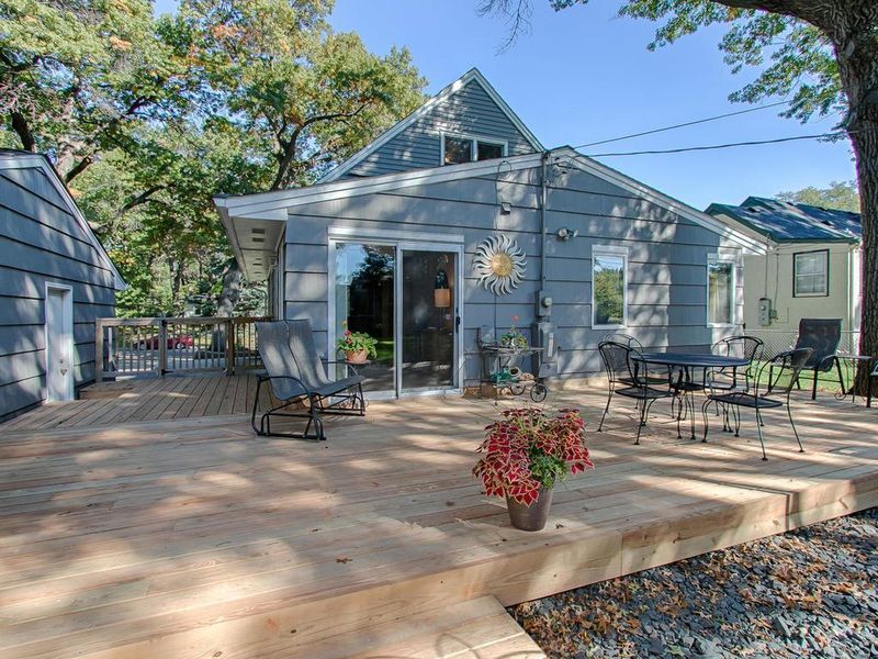 3847 Oak St N, Brooklyn Center, MN 55429