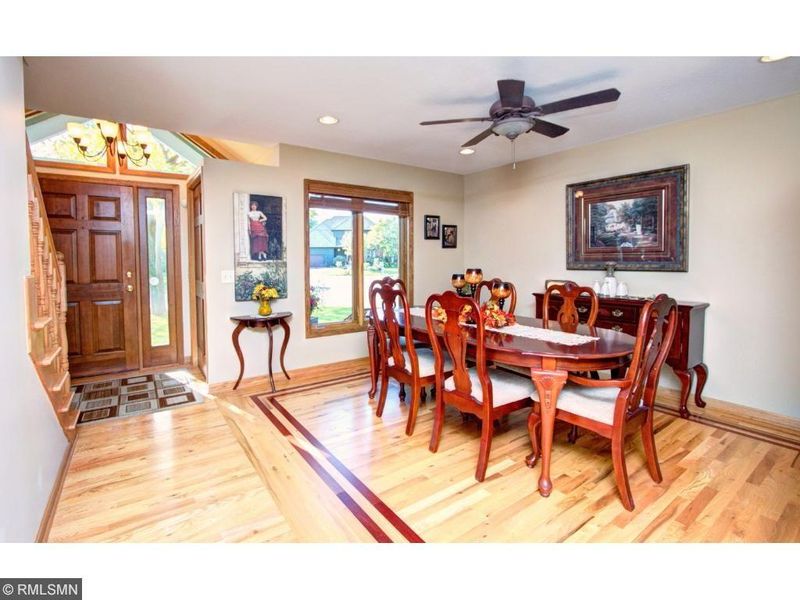 4930 Pineview Ln N, Plymouth, MN 55442
