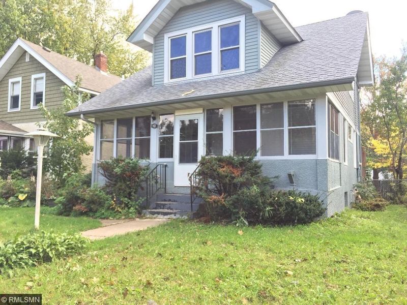 900 Wheelock Pw E, Saint Paul, MN 55106