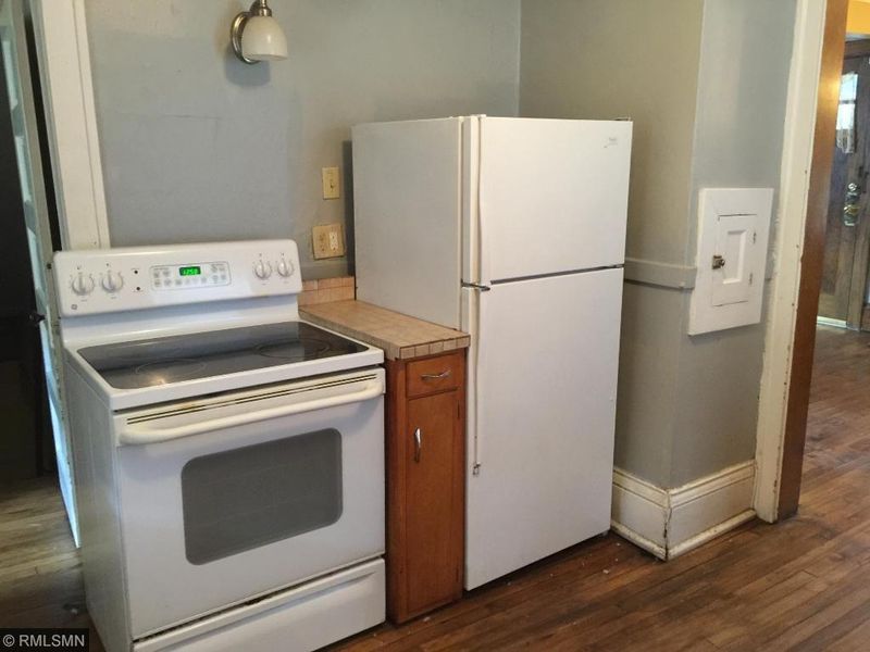 900 Wheelock Pw E, Saint Paul, MN 55106