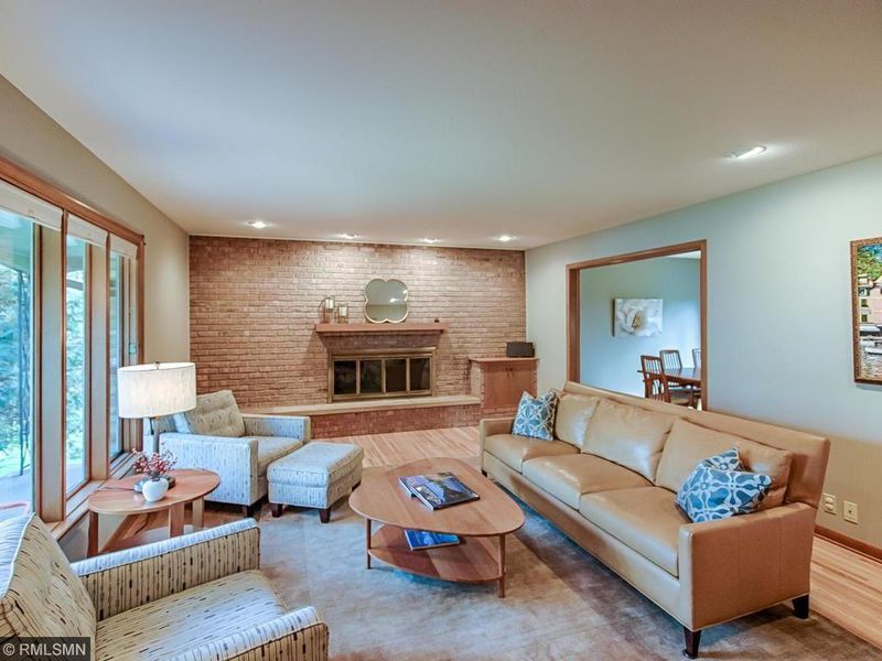 6813 Cornelia Dr, Edina, MN 55435