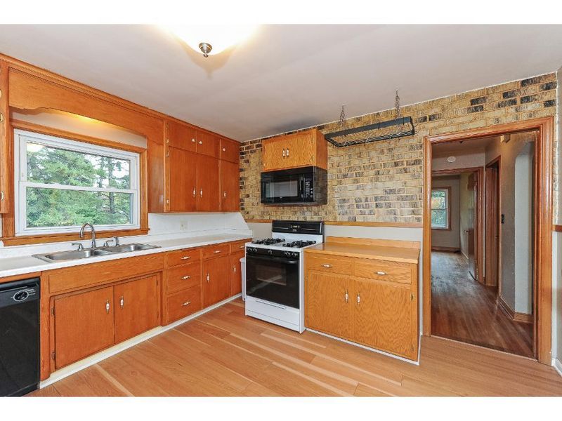 1644 3rd Ave, Newport, MN 55055