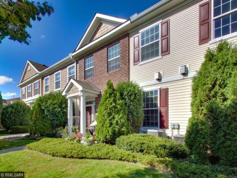 3021 Germain St N #3, Maplewood, MN 55109