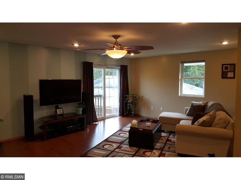 2069 Nortonia Ave, Saint Paul, MN 55119