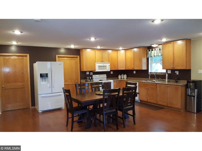 2069 Nortonia Ave, Saint Paul, MN 55119