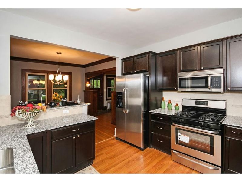 1468 Huron St, Saint Paul, MN 55108