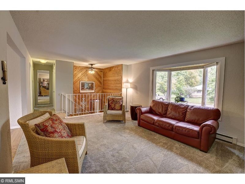 101 Oak Ave SW, Saint Michael, MN 55376