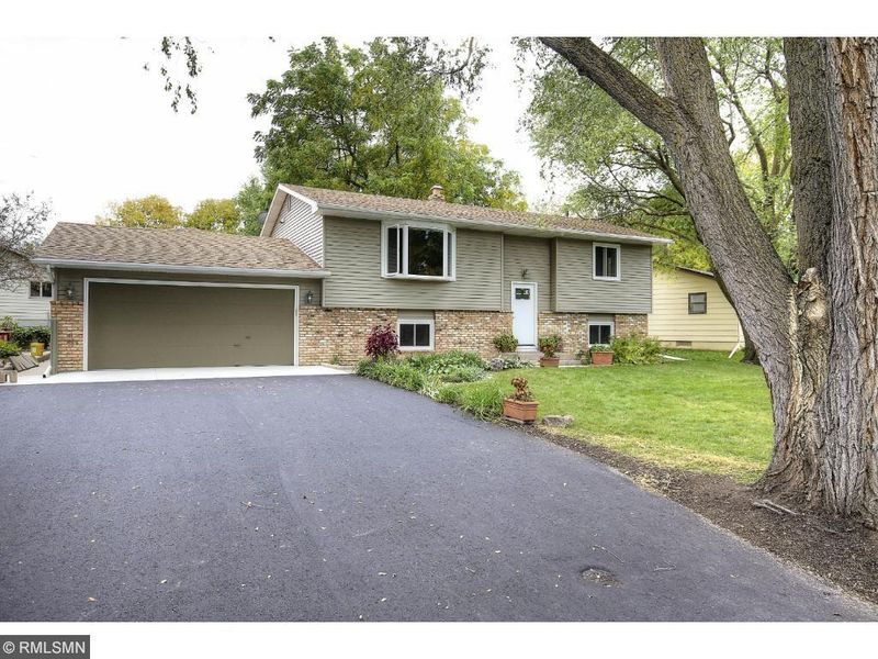 101 Oak Ave SW, Saint Michael, MN 55376