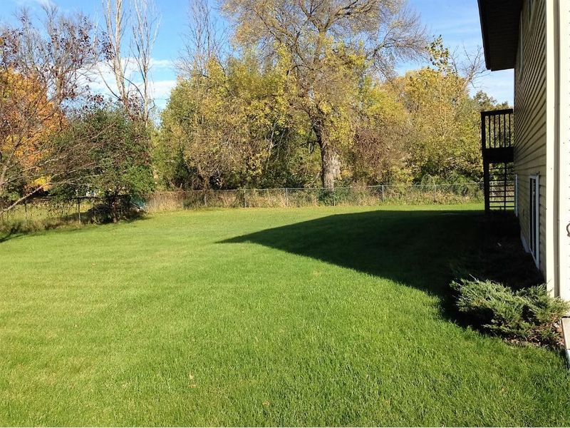 11982 309th Ave, Lindstrom, MN 55045