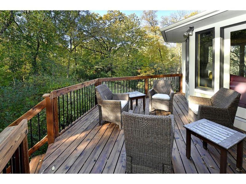 15111 Tammer Ln, Wayzata, MN 55391