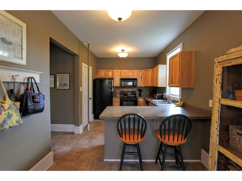423 Bluff Ave, Brainerd, MN 56401