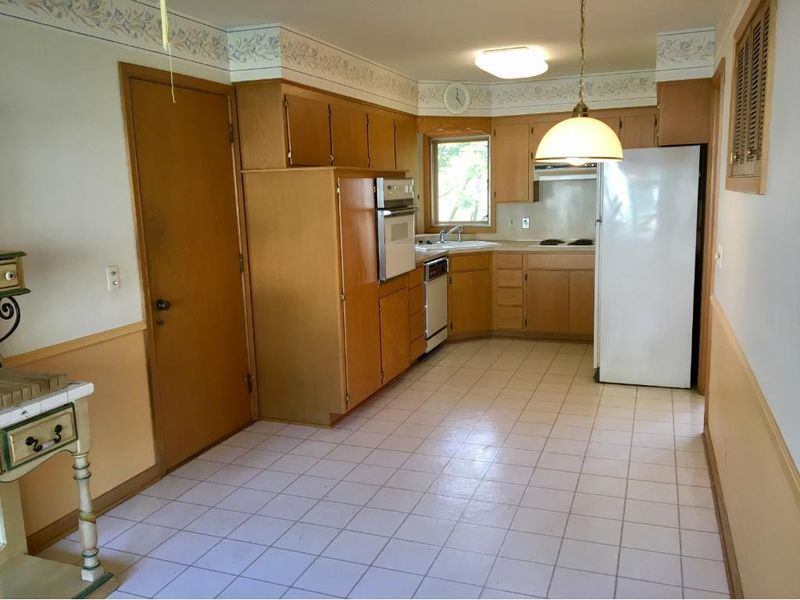 5205 Benton Ave, Edina, MN 55436