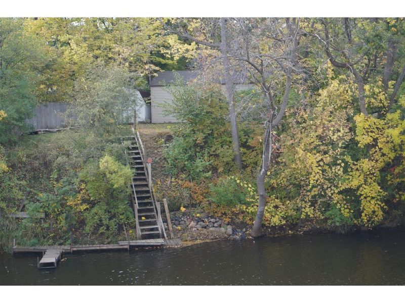 2538 Maple Ave, Anoka, MN 55303