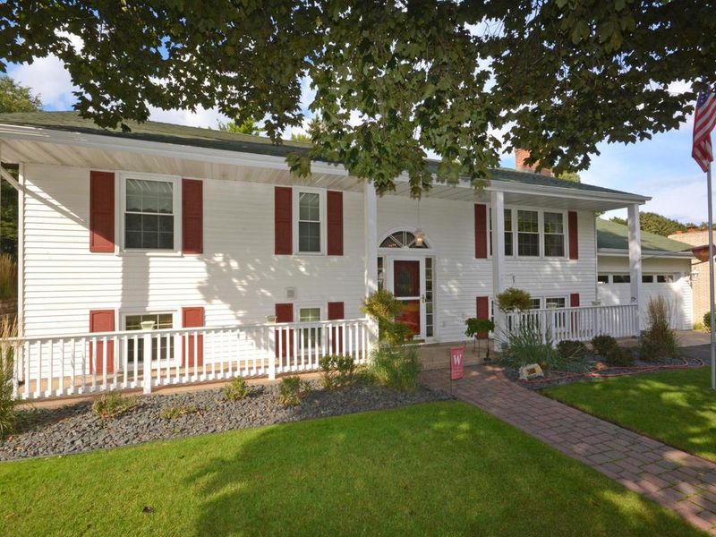 2400 Heimel St, South Saint Paul, MN 55075
