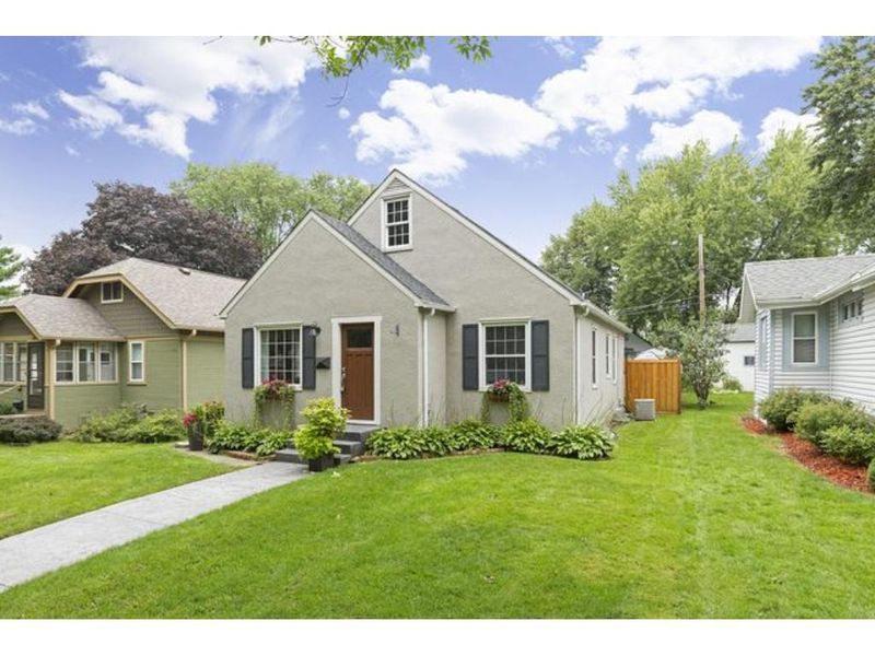 1857 Arlington Ave E, Saint Paul, MN 55119