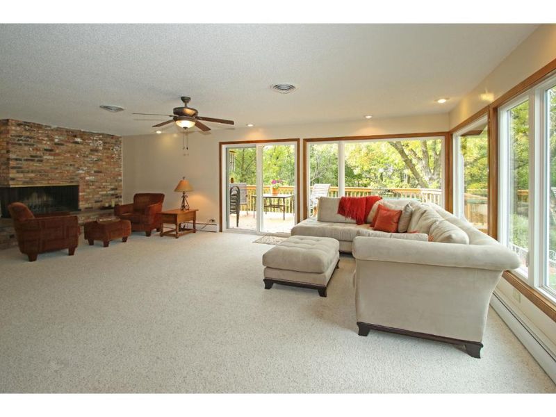 10908 Ridgewood Ct, Burnsville, MN 55337
