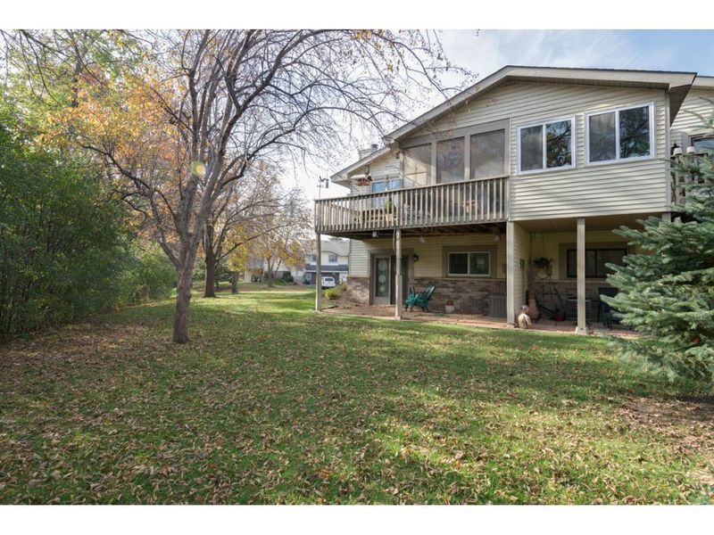 4304 Clemson Cir #B, Eagan, MN 55122