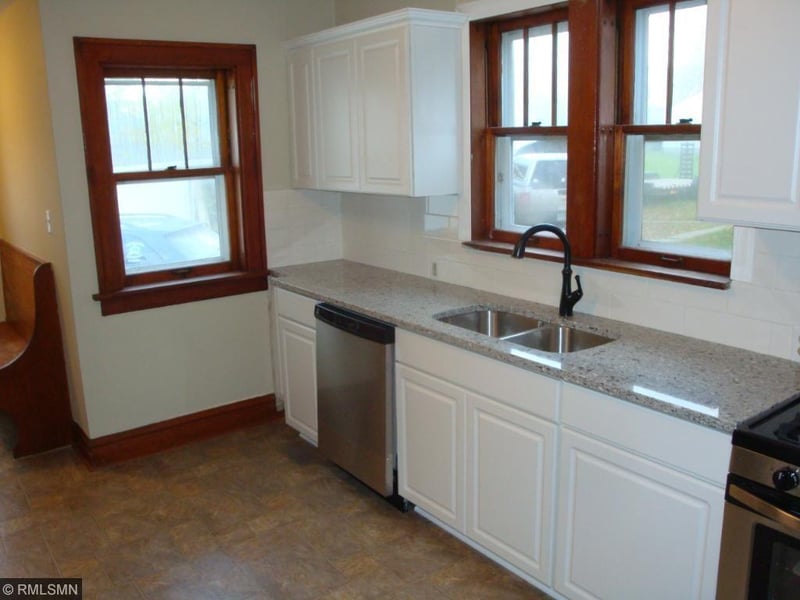 23445 Water St, Hampton, MN 55031