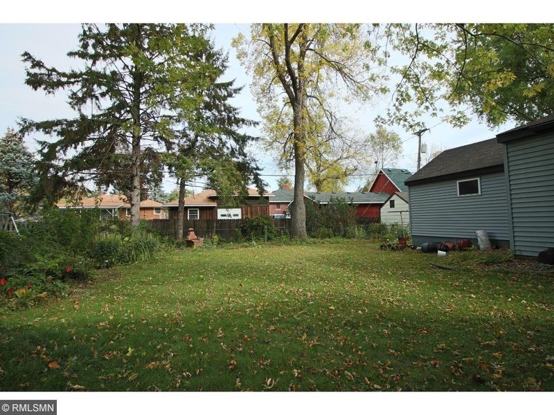 816 5th St W, Hastings, MN 55033