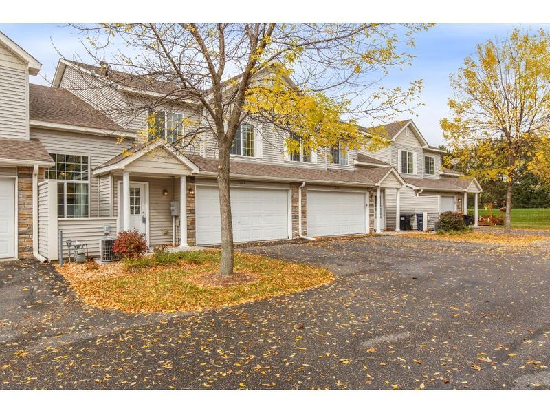 5182 207th St N, Forest Lake, MN 55025