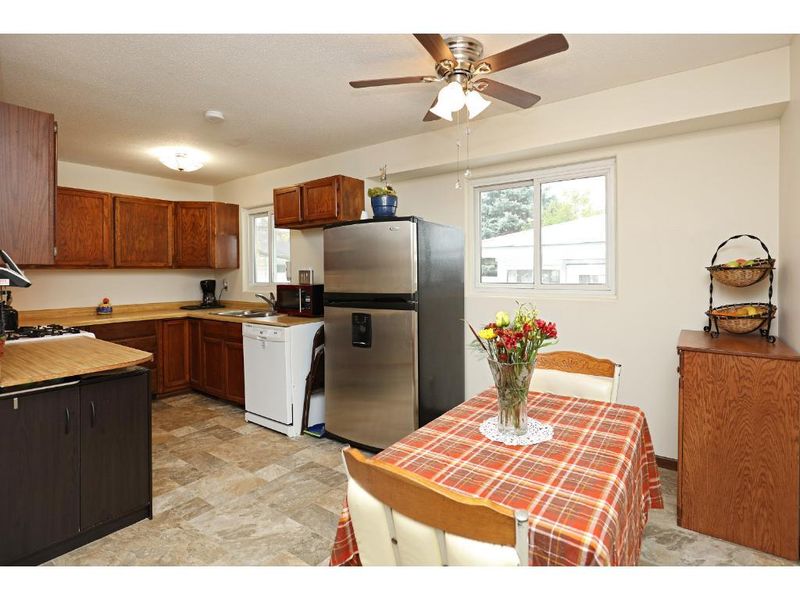 6645 Lower 169th St W, Lakeville, MN 55044