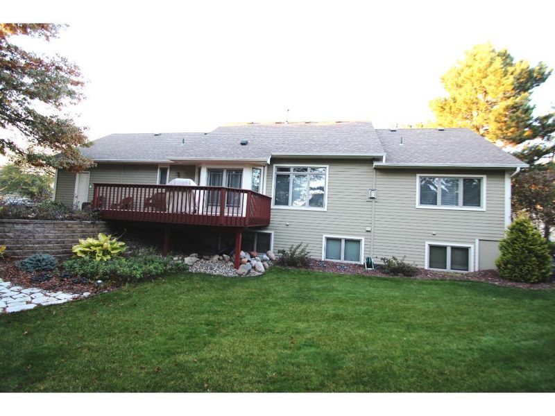 7575 74th St S, Cottage Grove, MN 55016