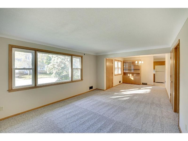 813 Maple St, Farmington, MN 55024