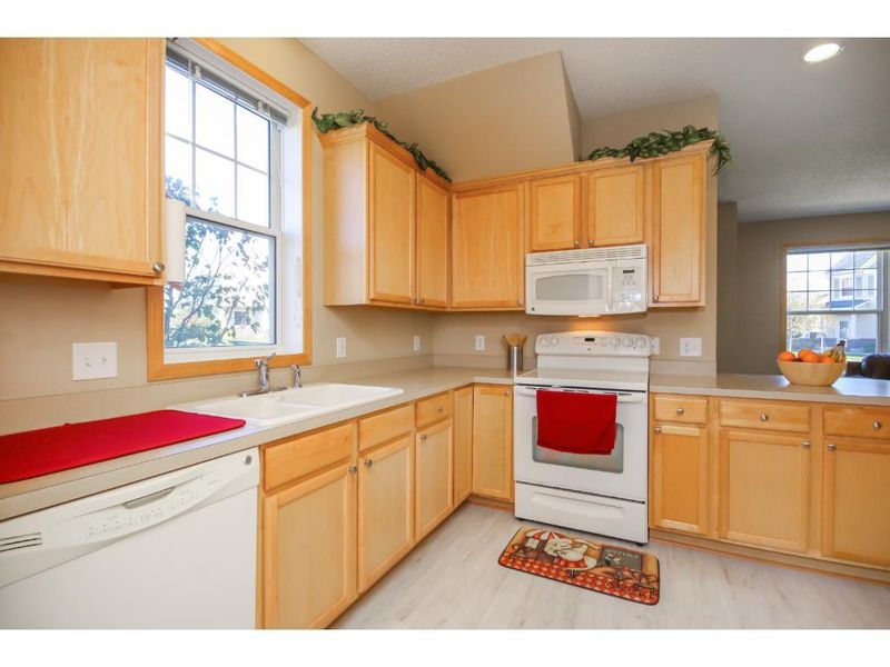 2604 133rd St W, Rosemount, MN 55068