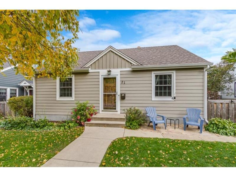 21 Upton Ave S, Minneapolis, MN 55405