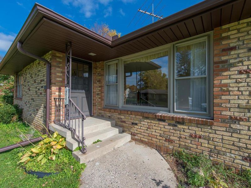 4512 Beard Ave N, Robbinsdale, MN 55422