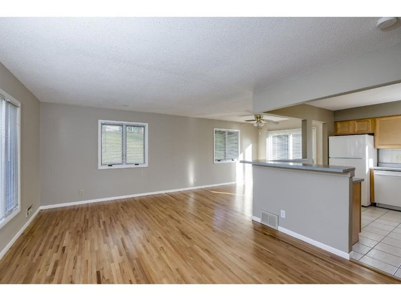 14182 Garland Ave, Apple Valley, MN 55124