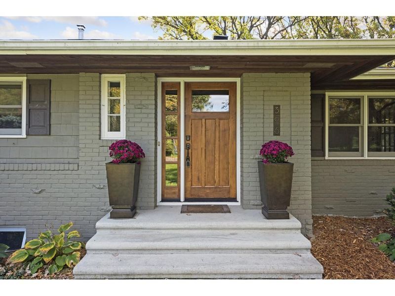 306 Wilshire Walk, Hopkins, MN 55305