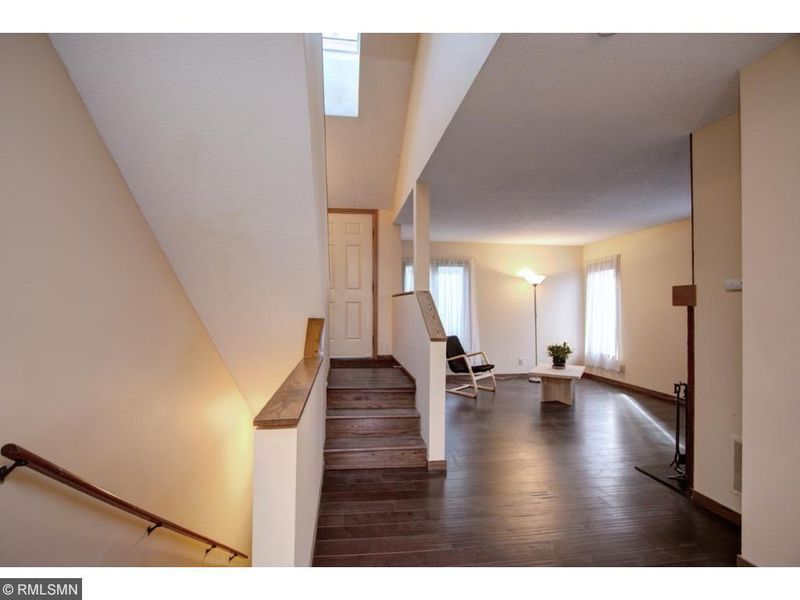 2116 E 22nd St, Minneapolis, MN 55404