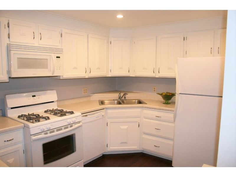 6730 Vernon Ave S #111, Edina, MN 55436