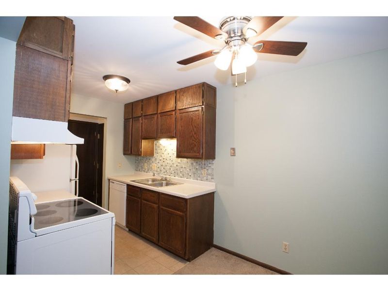 5545 Chicago Ave #103, Minneapolis, MN 55417