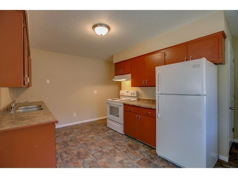 3127 Grimes Ave N, Robbinsdale, MN 55422