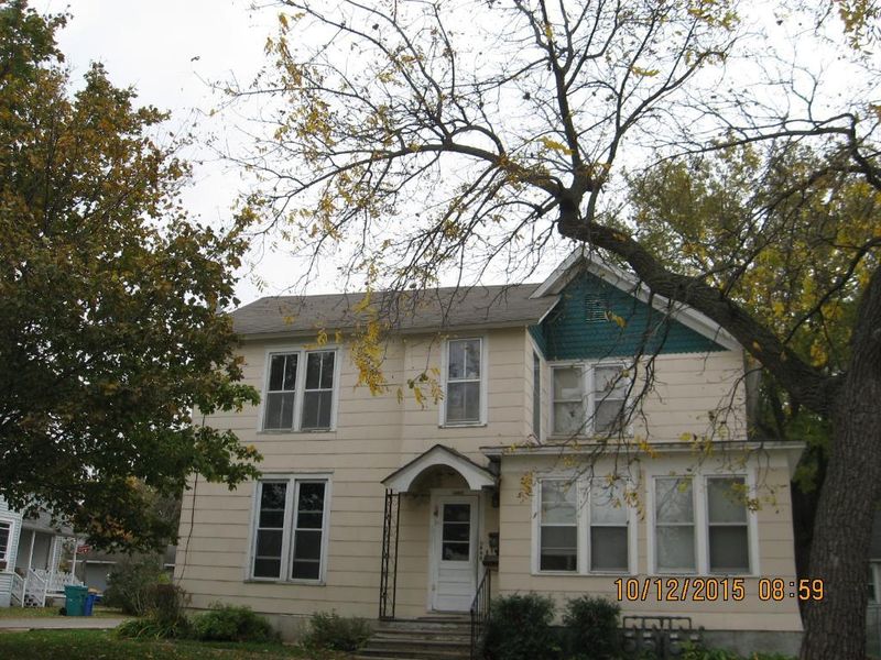407 N Elm Ave, Owatonna, MN 55060