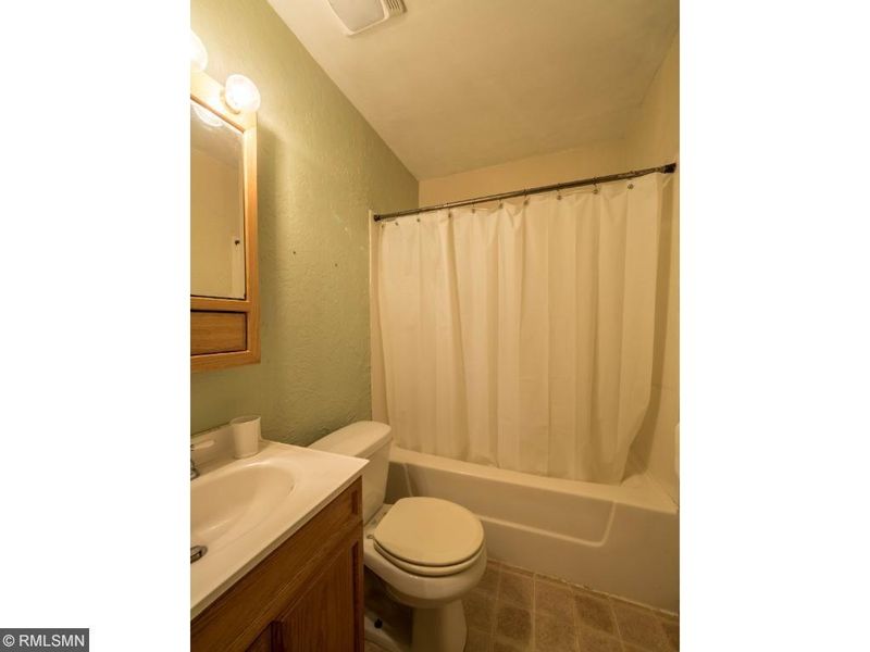 1217 4th St, Howard Lake, MN 55349