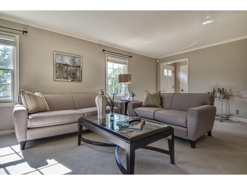 5401 Cumberland Rd, Minneapolis, MN 55410