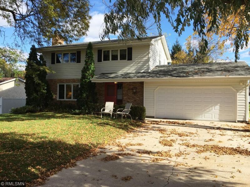 175 16th Ave NW, New Brighton, MN 55112