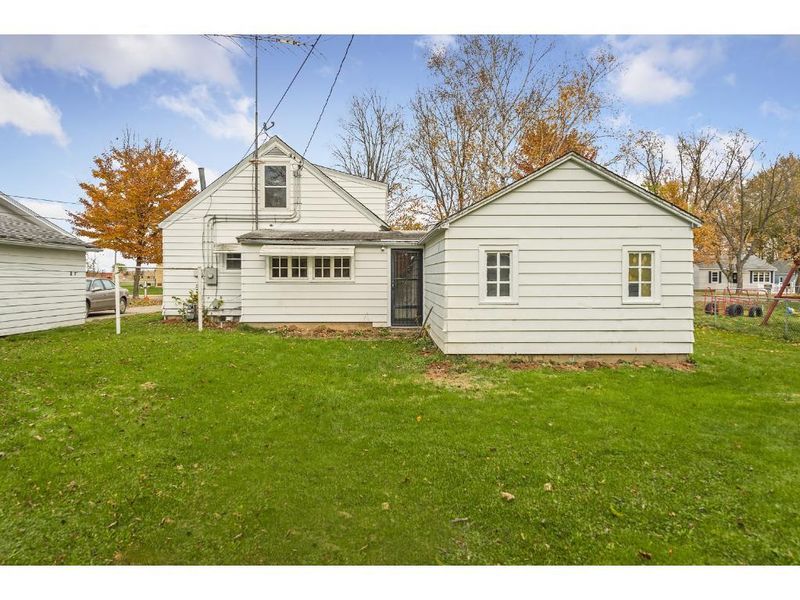 621 N Broadway Ave, Foley, MN 56329
