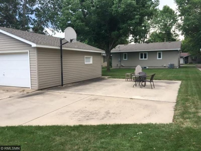 826 18th Ave N, Saint Cloud, MN 56303