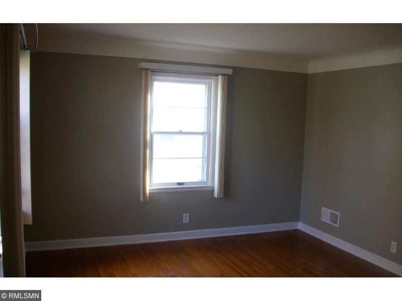 730 S 6th Ave, South Saint Paul, MN 55075