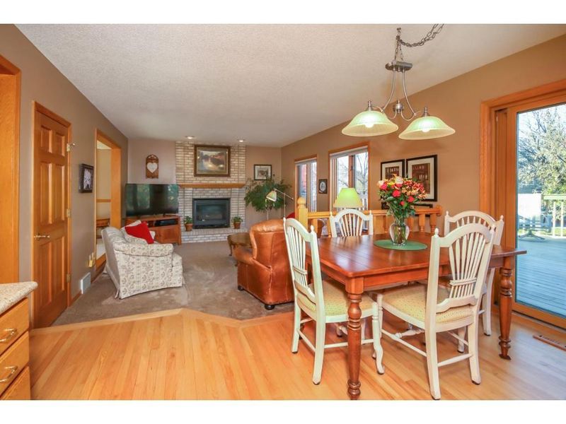 4730 Hazeltine Ln, Eagan, MN 55123