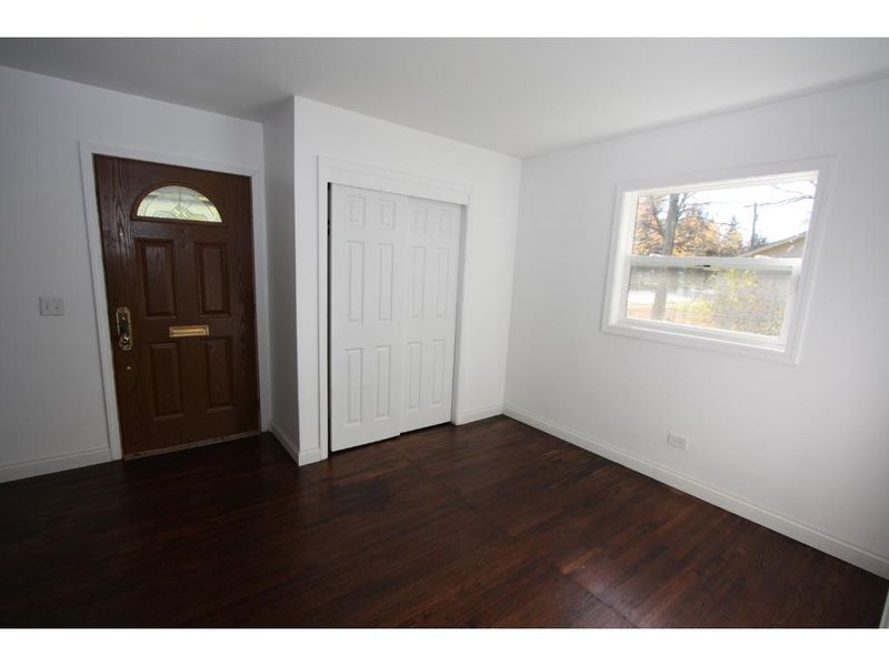 2900 Old Shakopee Rd W, Bloomington, MN 55431