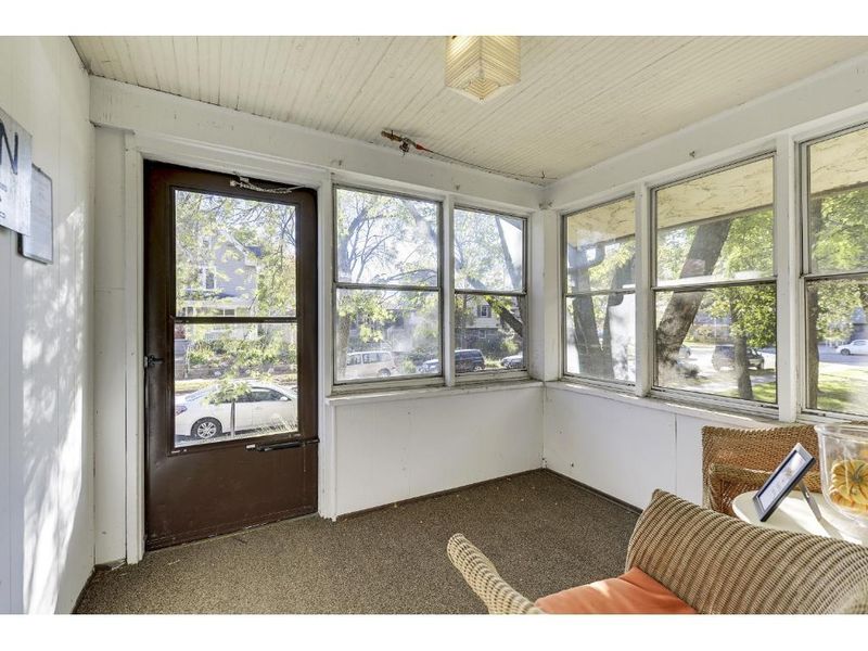 612 Jackson St NE, Minneapolis, MN 55413